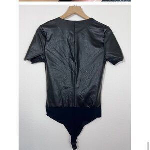 COMMANDO Faux Leather Bodysuit Short Sleeve